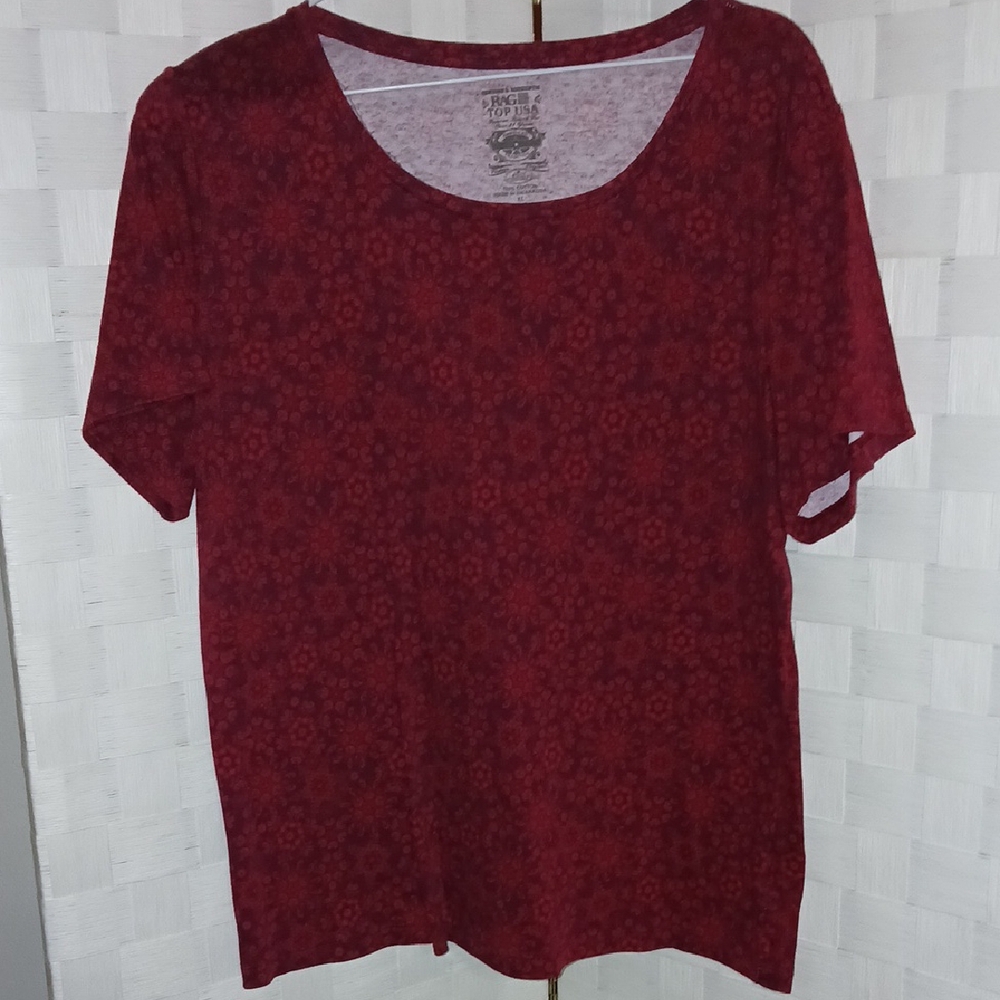 Women's Red Floral Top